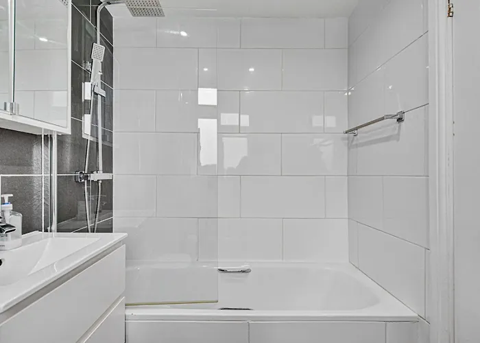 Pass The Keys Stunning 1bed With Parking 아파트