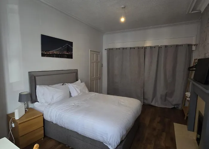 بيت ضيافة Poshval