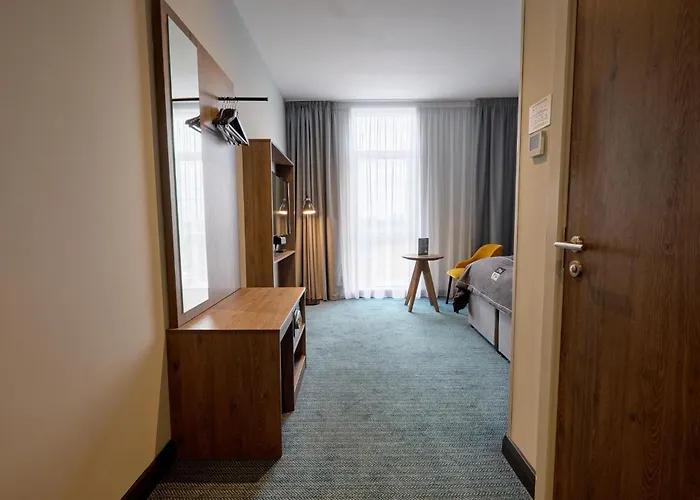 - The Niu, Loom North By Ihg