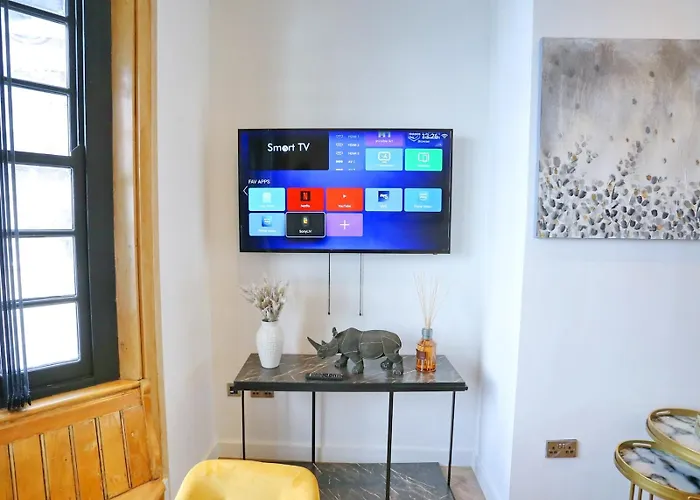 Beautifully 3bed Restored - Pass The Keys Manchester