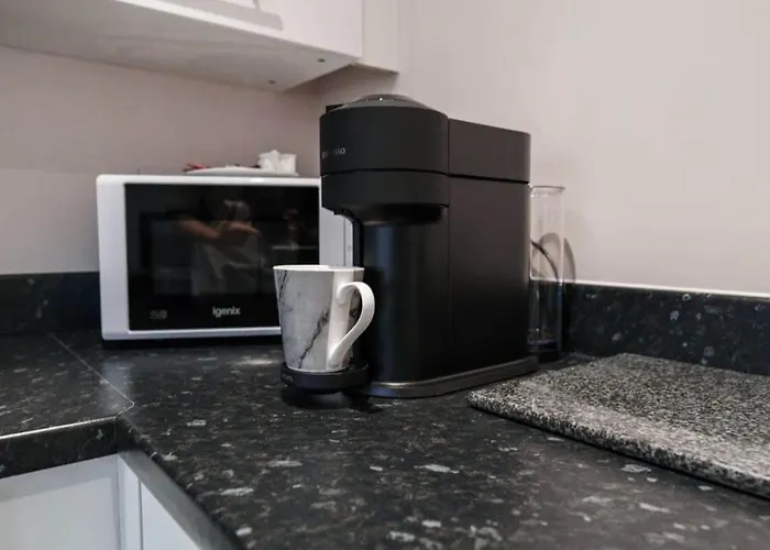 Apartamento With Free Parking By Superhost