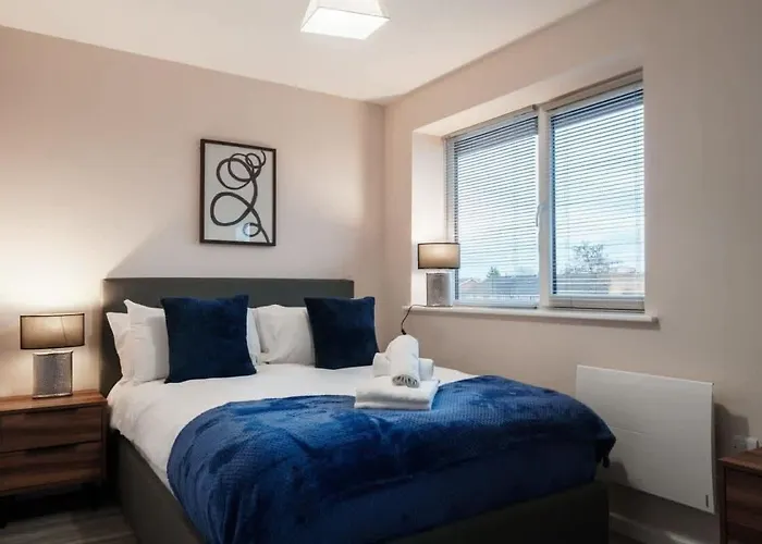 With Free Parking By Superhost Manchester