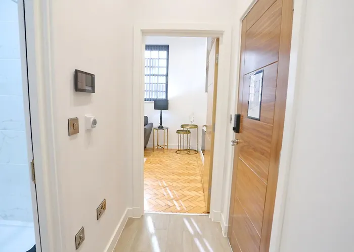 아파트 Beautiful Newly Built Flat - Walk To Centre - Pass The Keys *