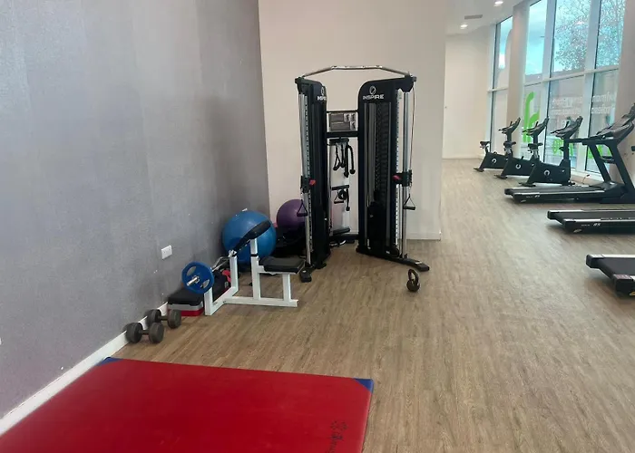 Warm 2 Bedroom 15 Min Walk To Etihad Stadium And Center דירה מנצ'סטר