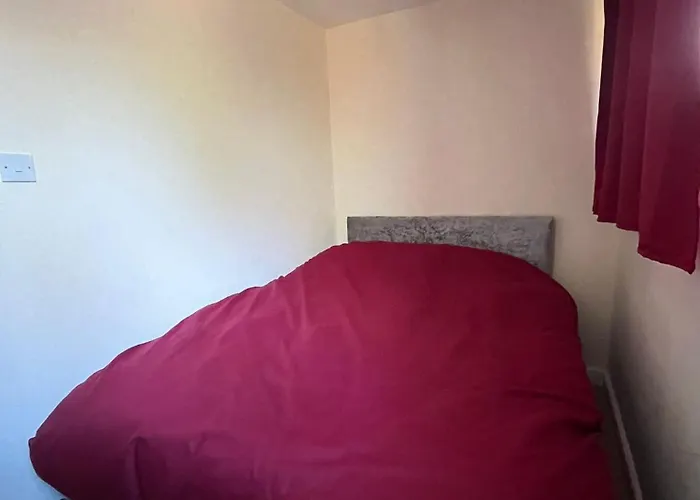 Cosy 4-bedroom Guest house Manchester