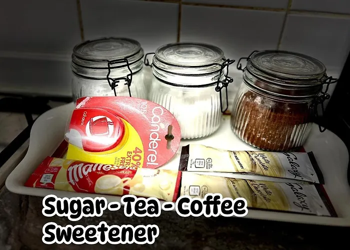 Break - 1 Big Bedroom Sleeps 3 Manchester