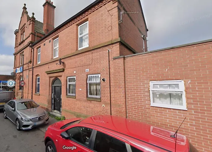 Affordably Elegant Close To Coop Live, Etihad Stadium And Centre