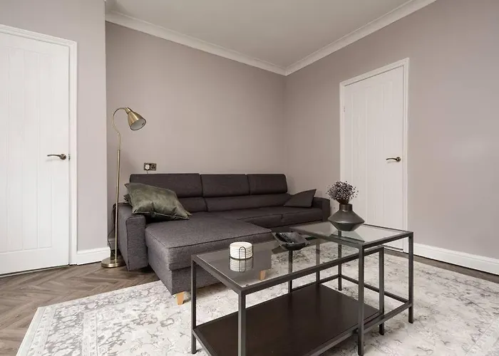 Apartmán Three Bedroom House By Brookland Serviced Short Lets With Free Wifi *