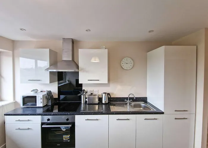 With Free Parking By Superhost Apartamento *