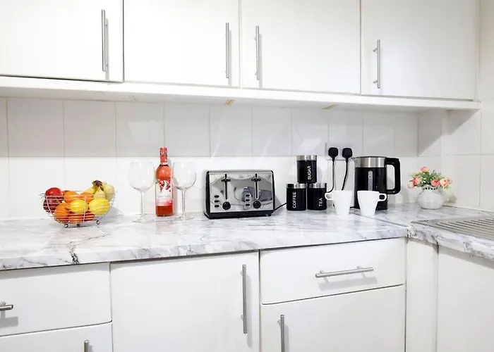 Stunning 4-bedroom Didsbury *