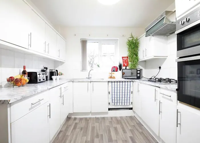 Lägenhet Stunning 4-bedroom Didsbury Manchester