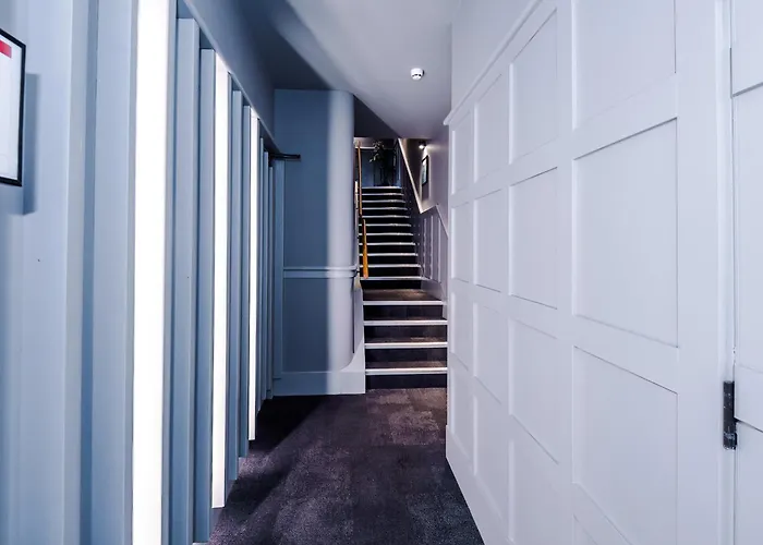 Villa King Street Collection *