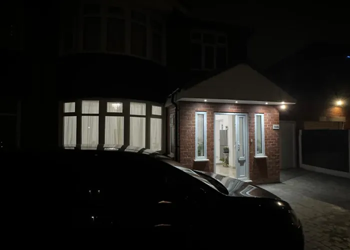 Elegant Estates Humble Abode 6 Проживание в семье