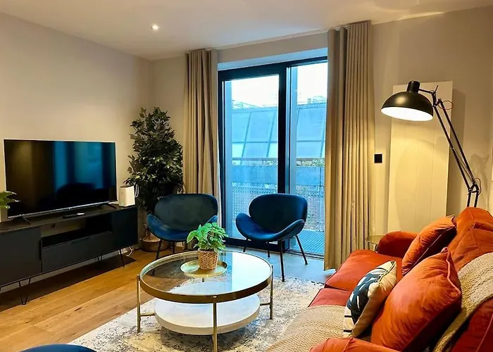 아파트 Stunning Centre Duplex With Free Parking