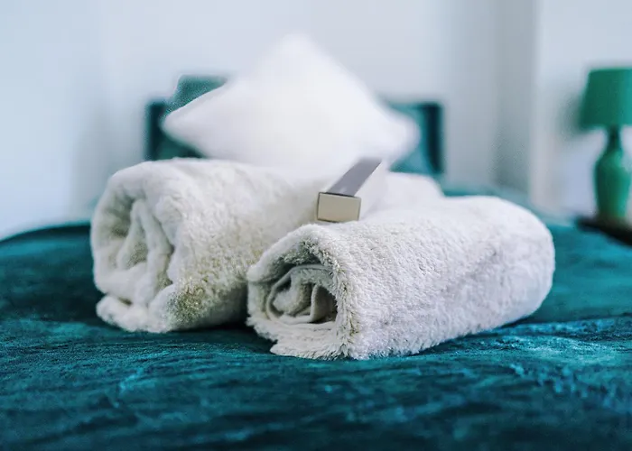 Apartamento Sleeps 6, Pool Table, Free Parking, Perfect For Groups, Long Term Disc *