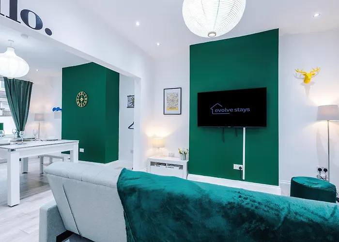 Apartamento Sleeps 6, Pool Table, Free Parking, Perfect For Groups, Long Term Disc Mánchester