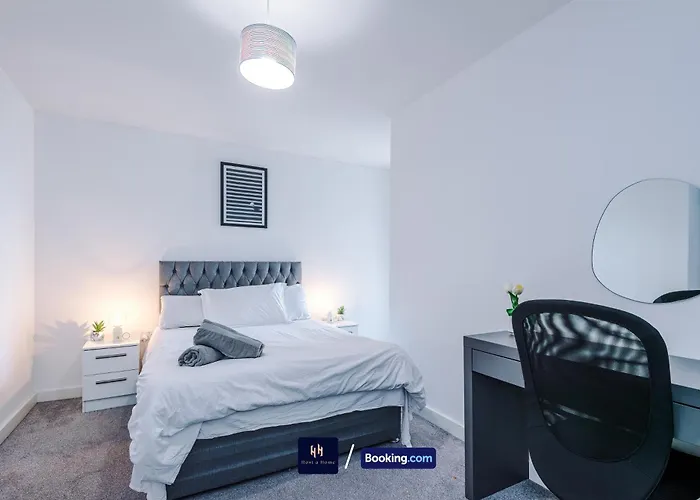 Old 516 Listing Manchester