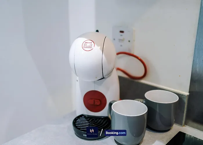 Old 516 Listing * Mánchester