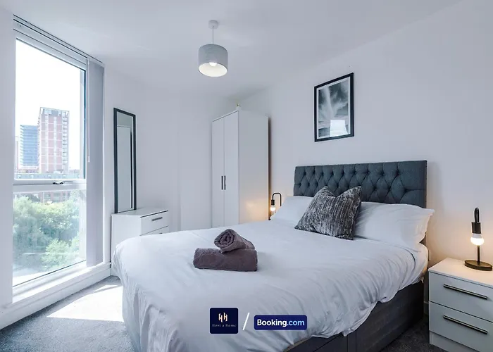 Modern 1 Bed With Balcony By Host A