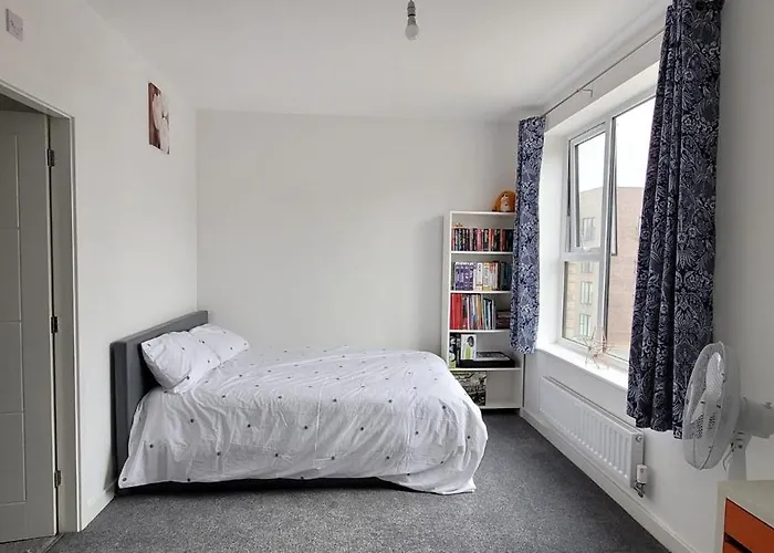 Stretford Townhouse Bedroom *