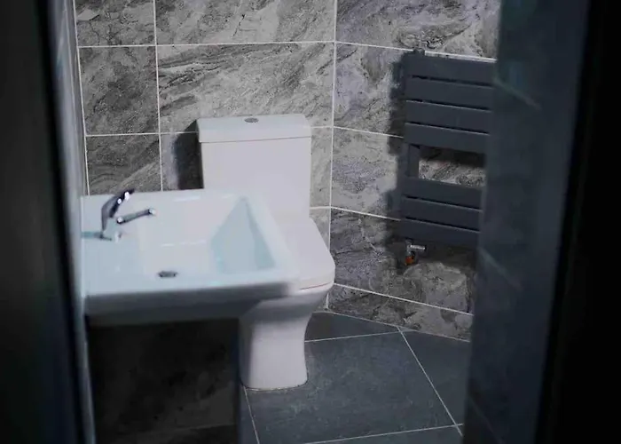 Casa Jungle Slps 20 Plp Mcr, Hot Tub, Bar, Cinema * Manchester