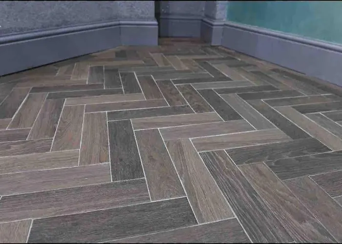 Daire Casa Jungle Slps 20 Plp Mcr, Hot Tub, Bar, Cinema Manchester