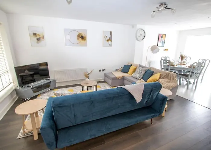 度假居 Coop Arena Luxurious Townhouse *