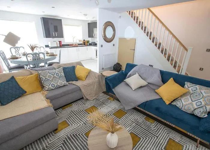 Coop Arena Luxurious Townhouse * Manchester