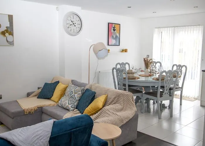 Coop Arena Luxurious Townhouse * Manchester