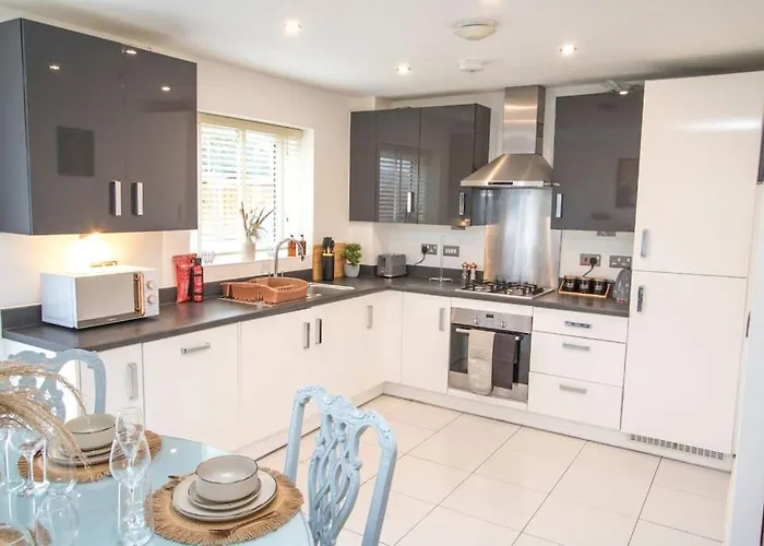 Coop Arena Luxurious Townhouse Hébergement de vacances