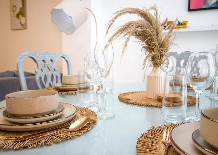 Coop Arena Luxurious Townhouse Hébergement de vacances