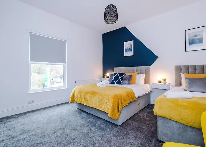 펜션 New! 3-bed House In By 53 Degrees Property, Ideal For Contractors, Business & Long Term, Free Parking! 맨체스터