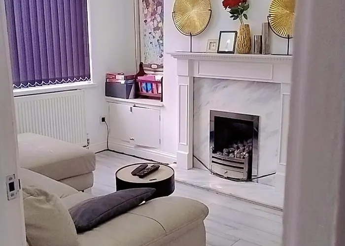 Semesterbostad Gorgeous Stylish Cheri Victorian House In *