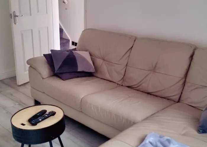 Gorgeous Stylish Cheri Victorian House In Holiday home