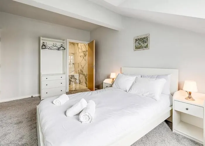 Large 2 Bed 2 Bath Lejlighed Manchester