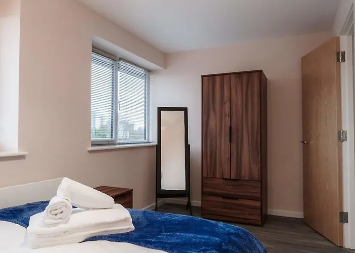 With Free Parking By Superhost Apartamento Manchester