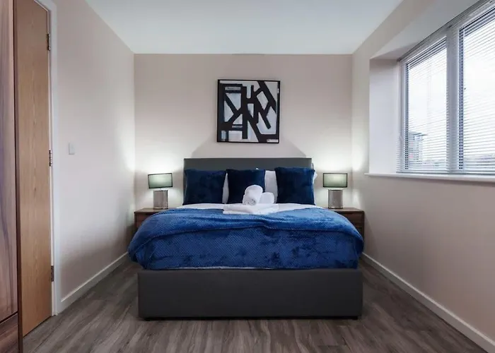 Free Parking Media-city By Superhost Manchester