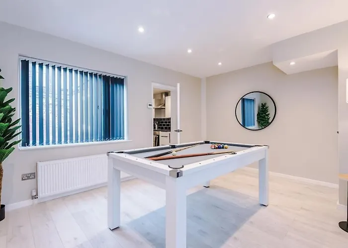 아파트 Stylish 3bdr House By Vista Short Lets & Serviced With Free Parking, Pool Table And Ps4 *