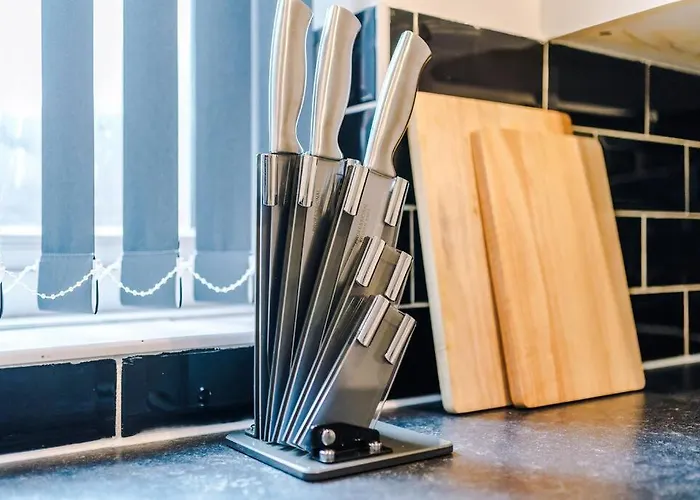 Stylish 3bdr House By Vista Short Lets & Serviced With Free Parking, Pool Table And Ps4 아파트