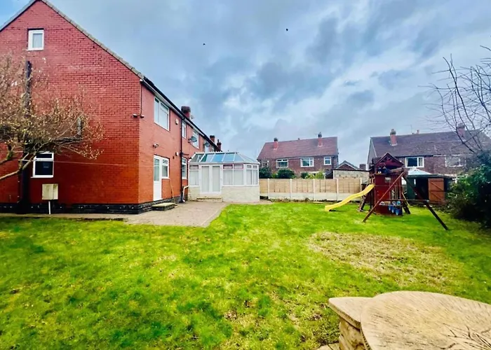 Vakantiehuis 13 Guests - Free Parking - House *