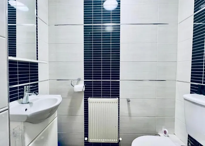 13 Guests - Free Parking - House Дом отдыха