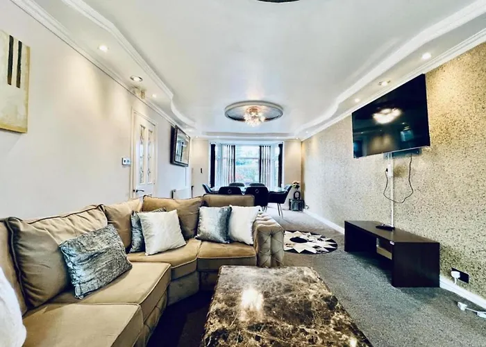 Дом отдыха 13 Guests - Free Parking - House *