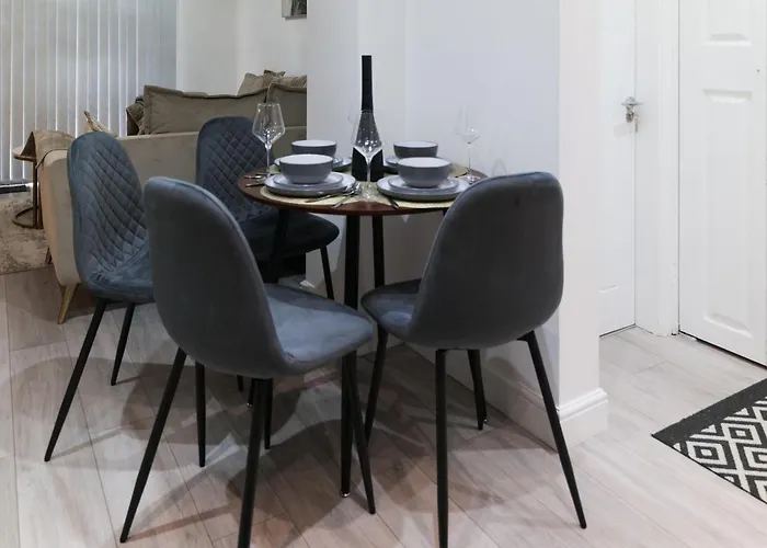 Feriehus Downtown Cozy House In Manchester