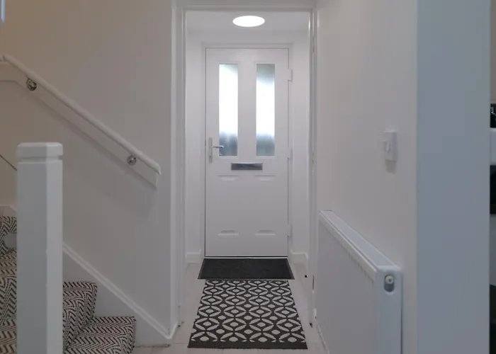 Downtown Cozy House In *