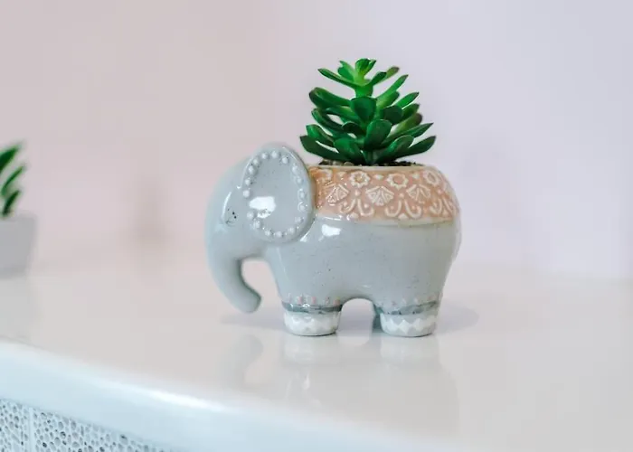 The Eastern Hive - King Bed, 3x Parking, Coop Live & Etihad * Manchester