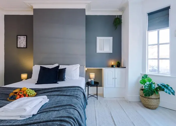 Large 4 Bedroom With Free Parking Near Mediacityuk 度假居 曼彻斯特