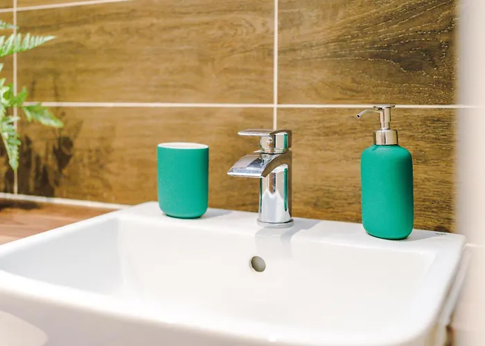 Rest&recharge At Waterway House * Mánchester