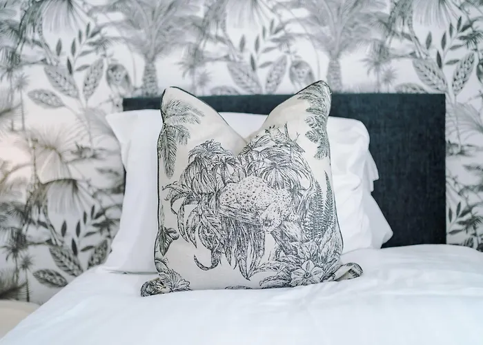 Rest&recharge At Waterway House * Mánchester