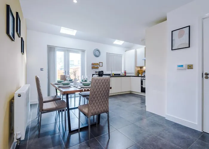 R&r - Modern Townhouse Near Etihad & Centre