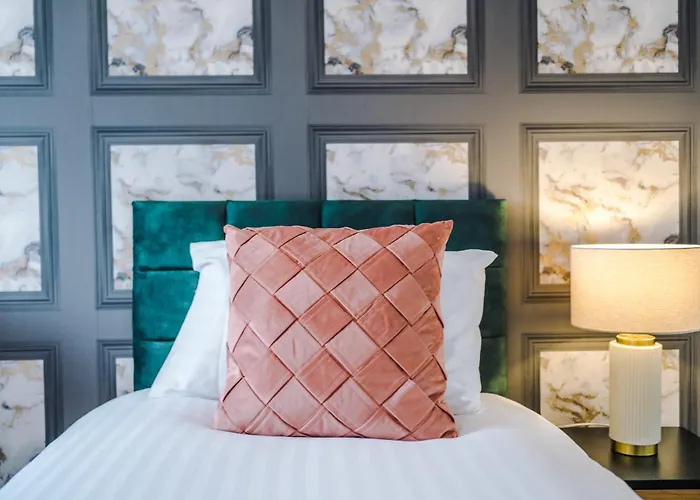 R&r - Modern Townhouse Near Etihad & Centre 펜션 맨체스터